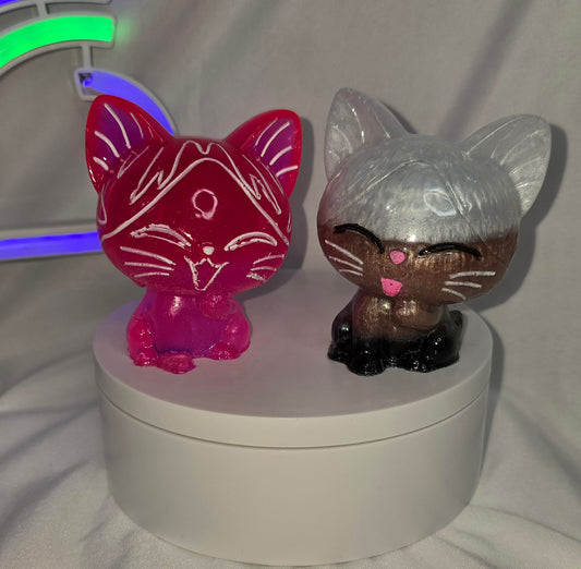 Kitty cat resin figurines