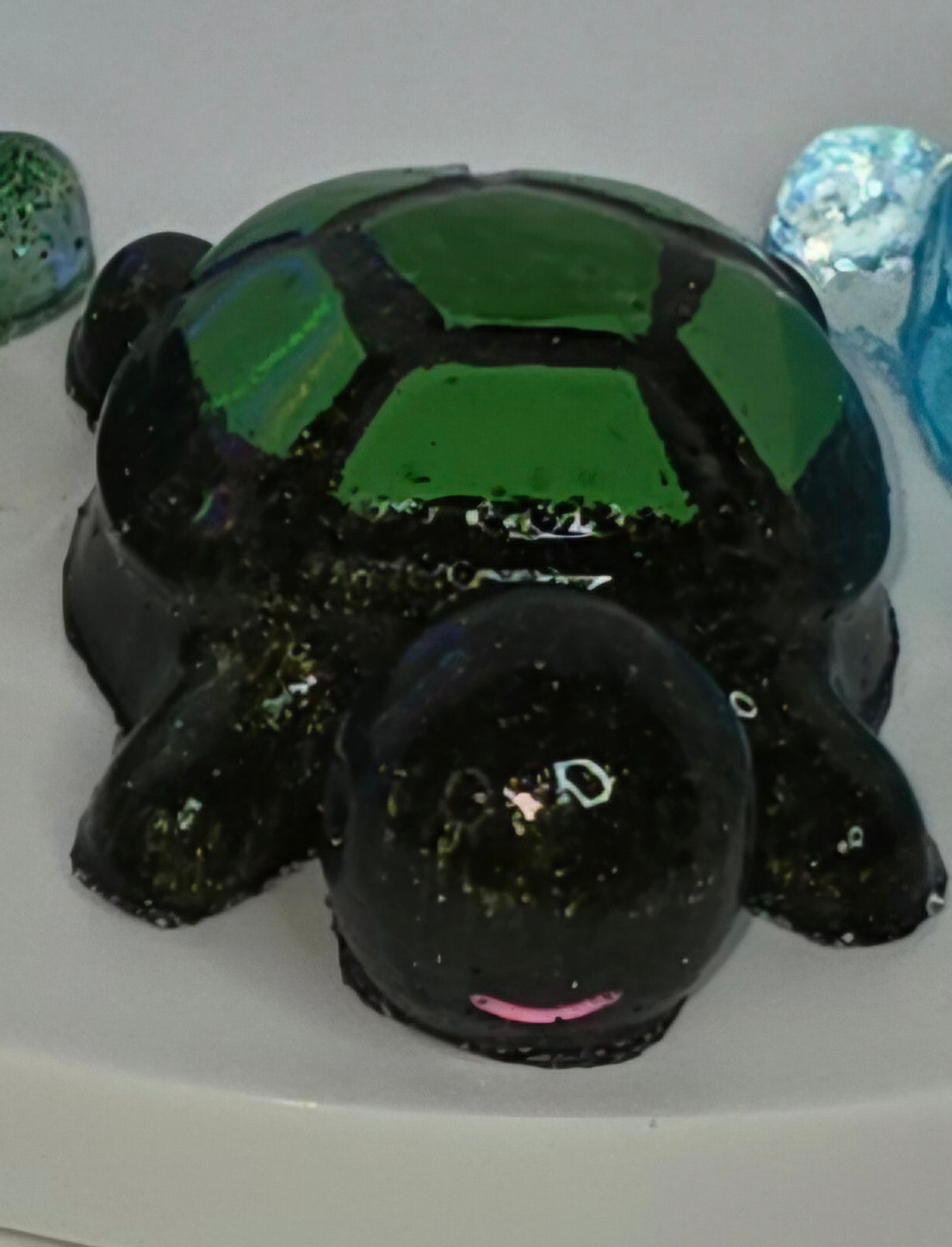 Mini resin turtles