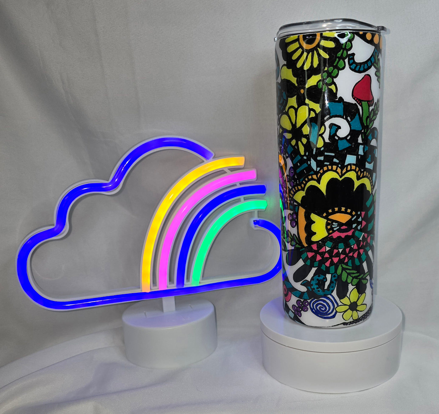 161- 20 oz playful flower tangle art tumbler
