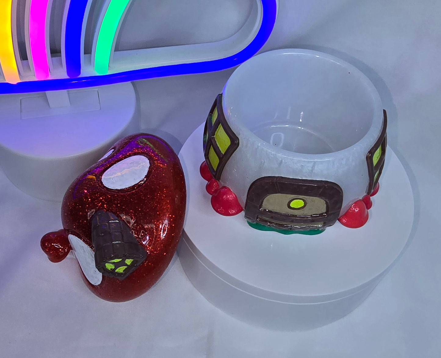 R1-Mushroom house trinket box