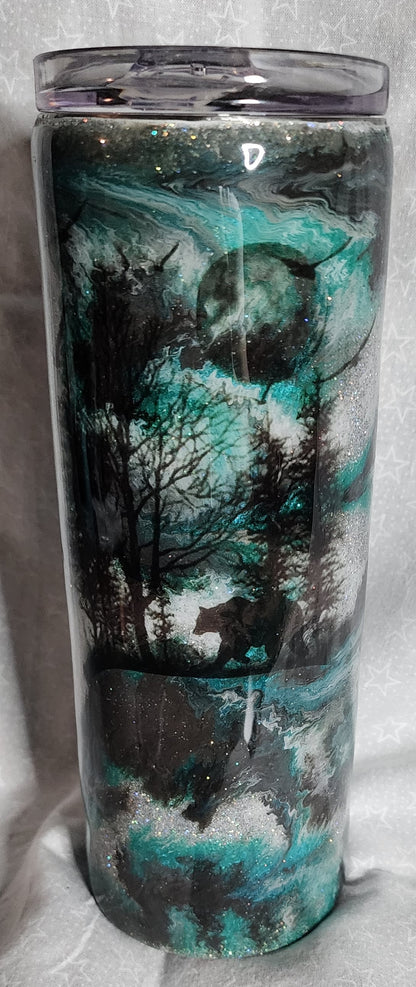 15-20oz skinny tumbler Bear in the woods